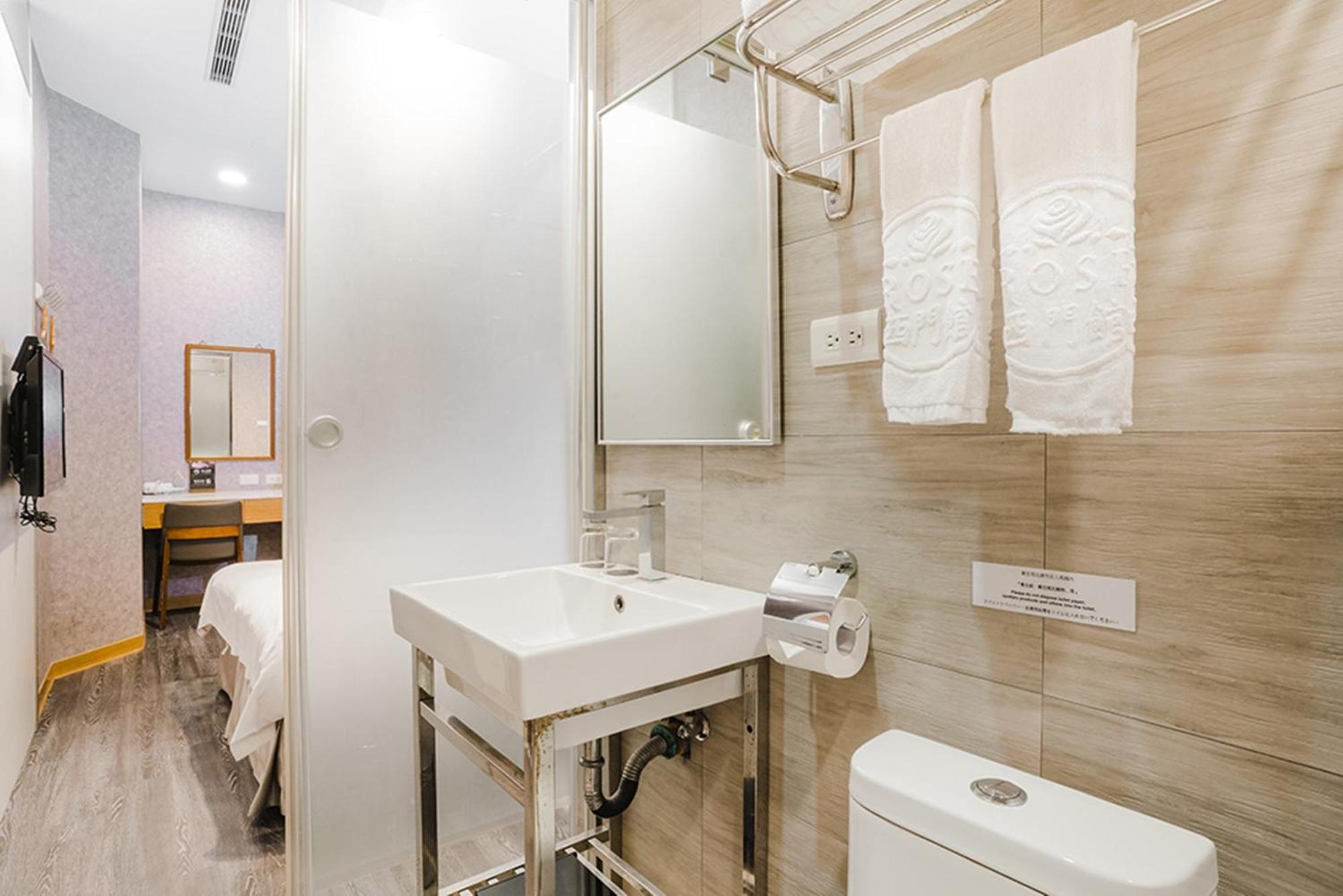 Royal Rose Hotel Ximen Taipei Room photo